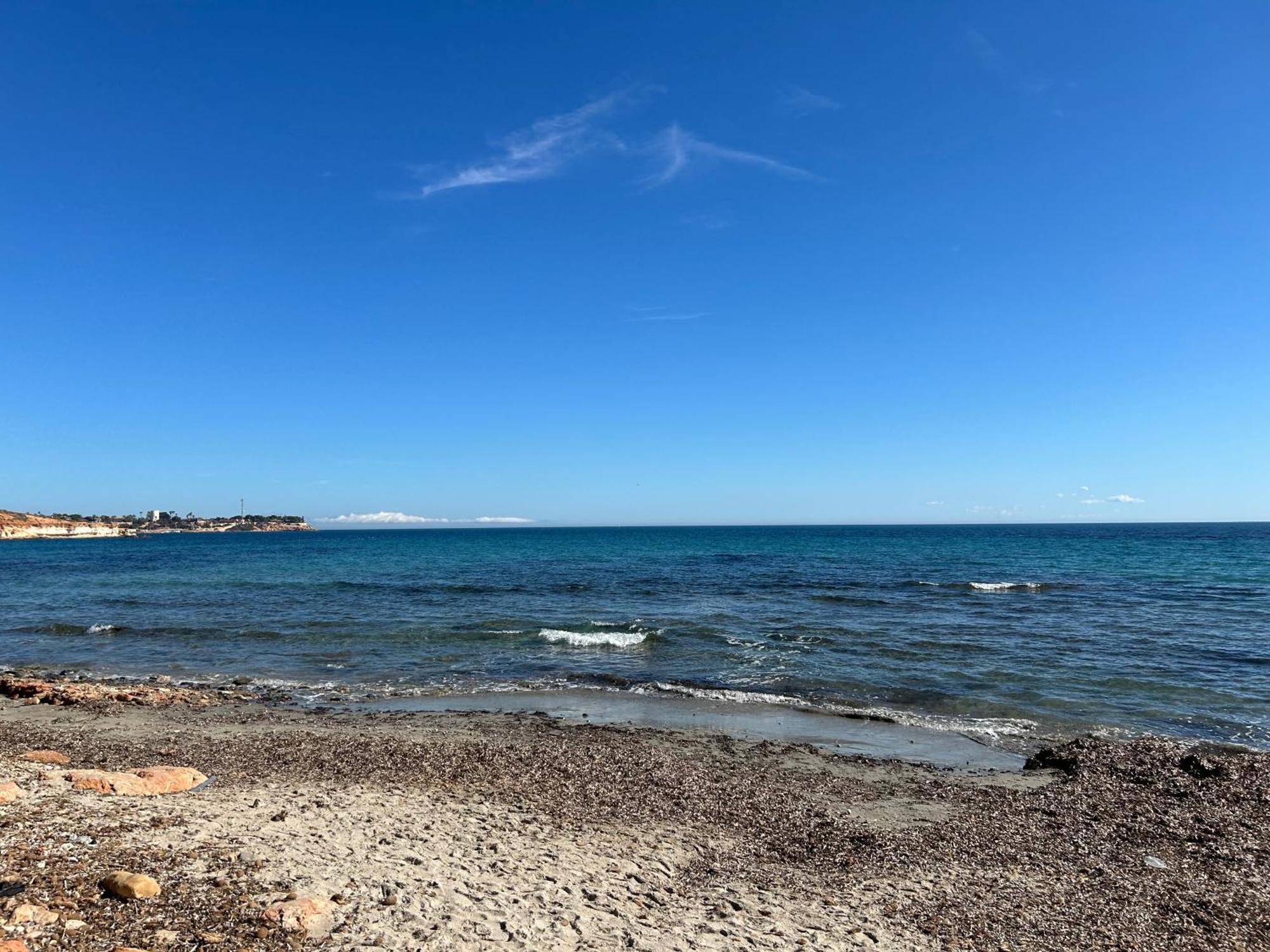 Sunny Paradise/el Paraiso Soleado *